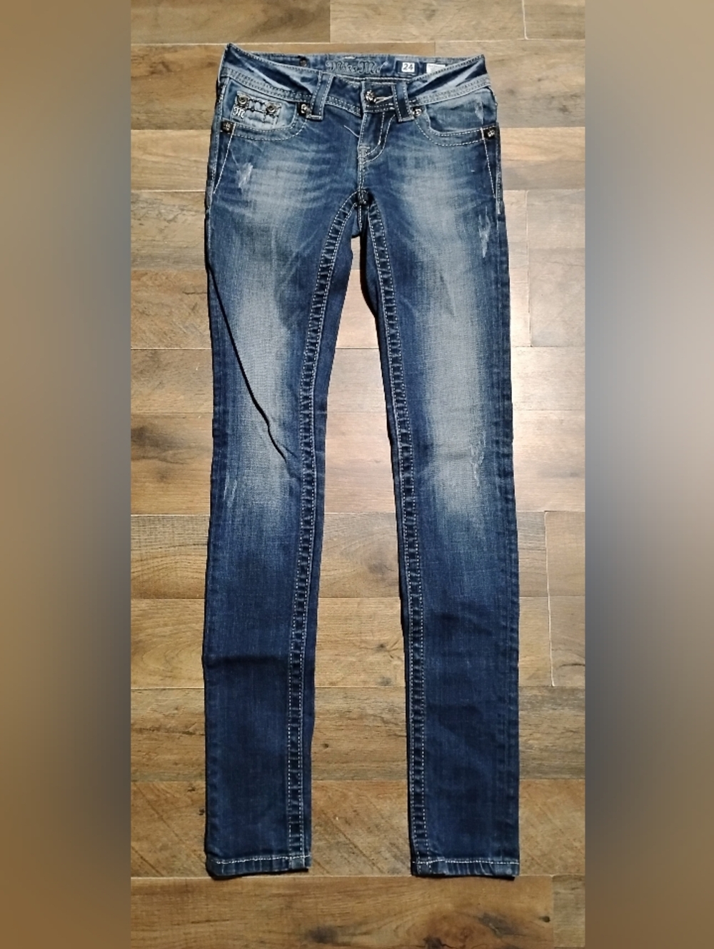Miss Me JE5341STL Skinny Dark Wash Embroidered Jeans Women's Size: 24 - Picture 2 of 4
